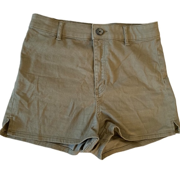 DIVIDED women's size 6 military green shorts - Picture 1 of 4